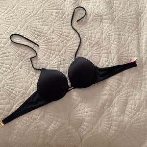 34B Victoria’s Secret bikini top